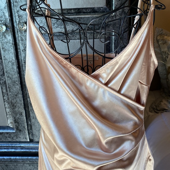 Iris Elegant Satin Dress - Picture 4 of 9